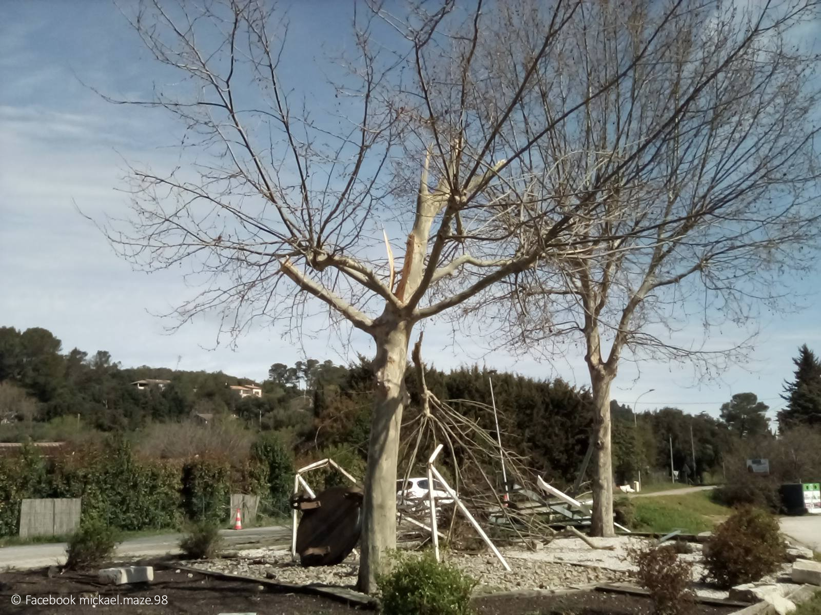 Deux tornades en Mayenne et dans le Var