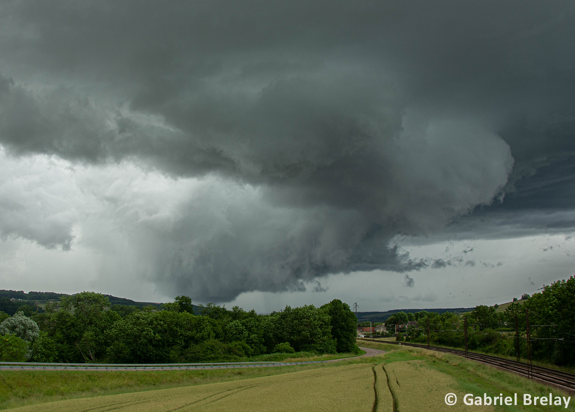 Tornade EF0 à Montigny-Montfort (Côte-d'Or) le 20 juin 2024