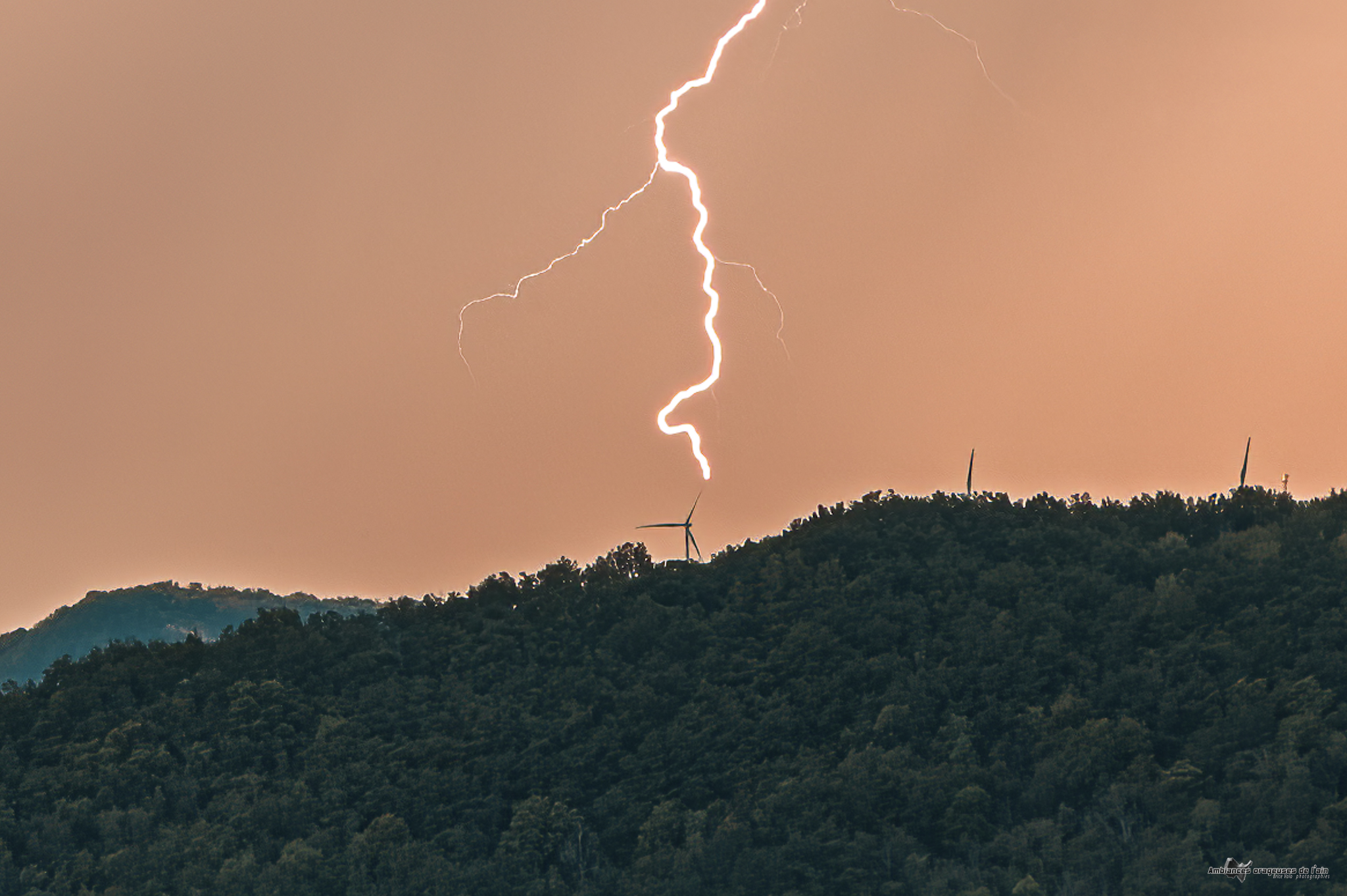 orage en soiree sur le departement de l'ain - 07/06/2024 19:00 - brice volo