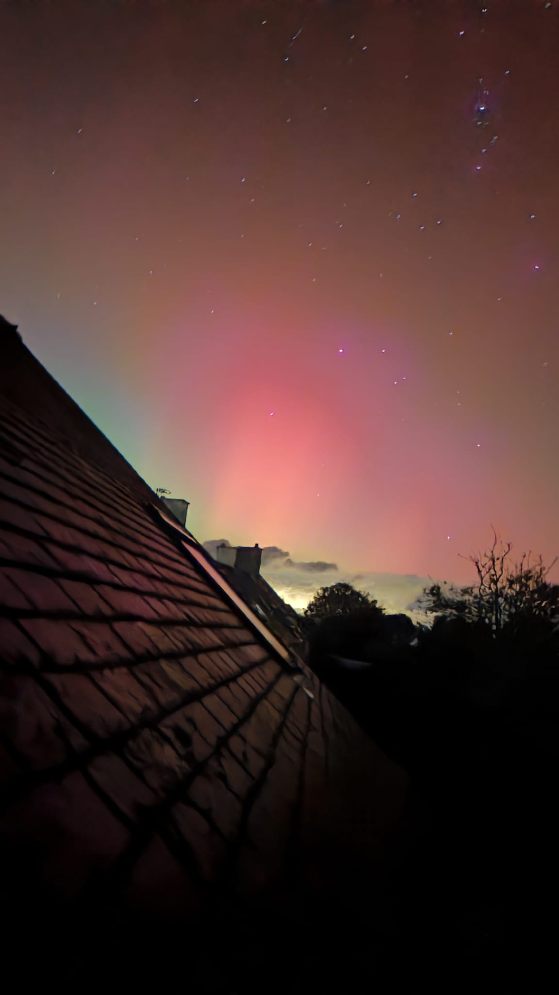 Aurores boréales dans le Cotentin (vue depuis la commune des Pieux) - 10/10/2024 22:50 - Oceane Laurence