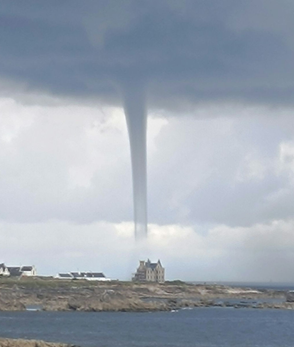 Trombe de Mer à presqu'île de Quiberon - 07/09/2024 16:17 - Jean Philippe Henry