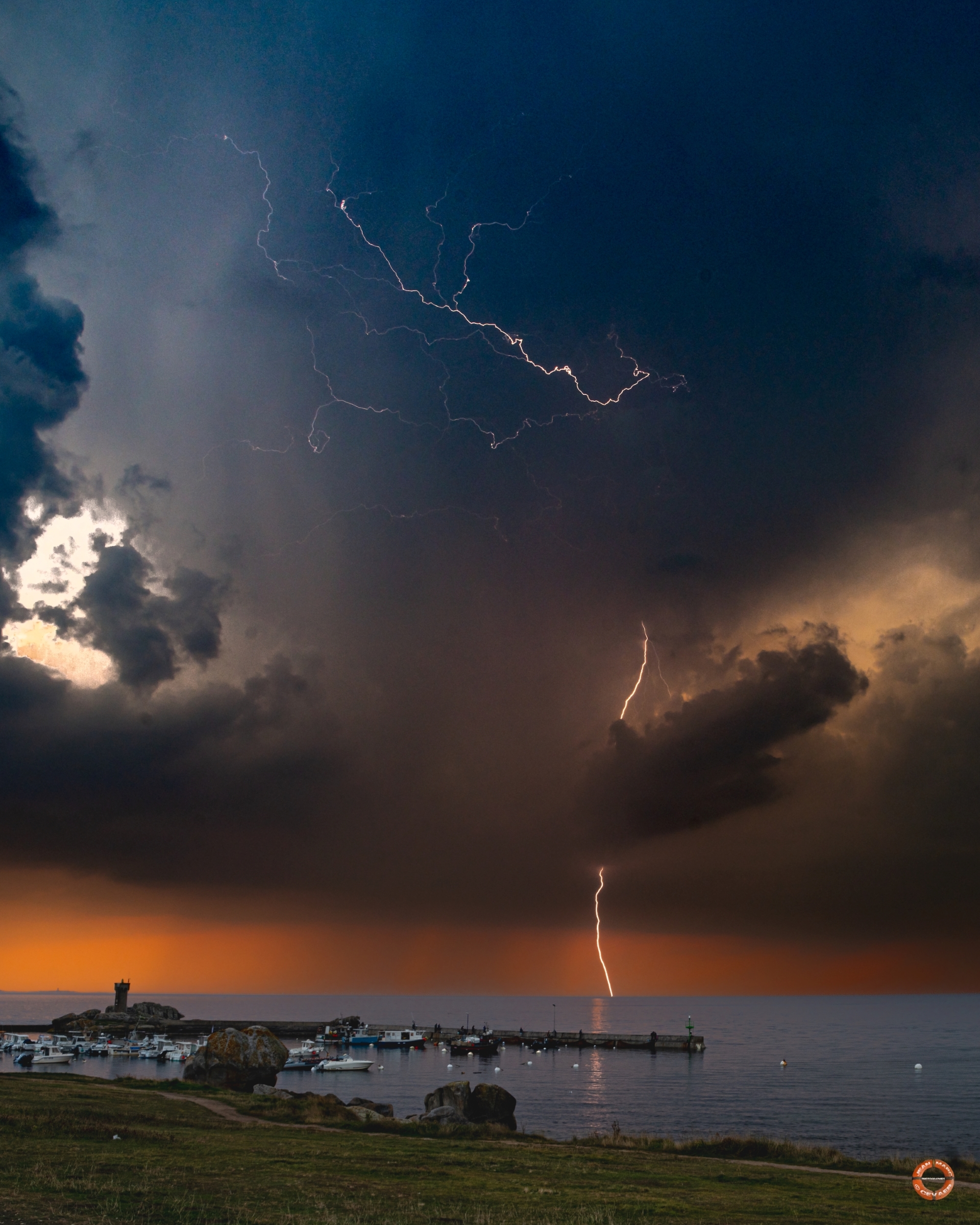 Orage de fin d'été au large de Trévignon (finistère) - 21/09/2024 19:30 - Jean Marc CEVAER