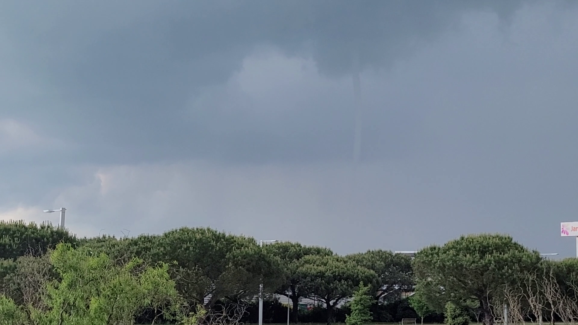 tuba ou tornade Saint Nazaire - 21/05/2024 15:29 - Olivier Belaud