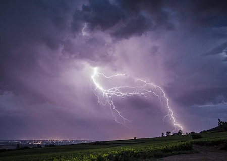 Supercellules et gros grêlons le 21 août 2012