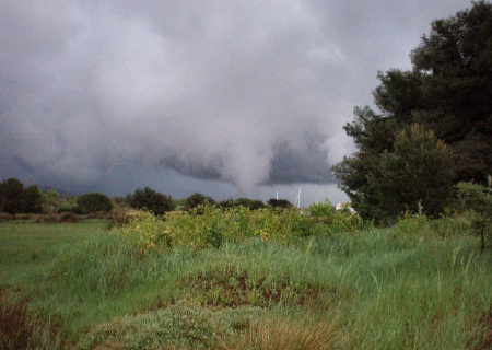 Tornade EF1 à la Londe-les-Maures (Var) le 21 avril 2008