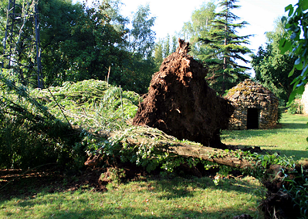 Tornade EF0 à Vivonne (Vienne) le 30 juin 2009