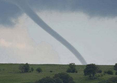 Tornade EF0 à Allanche (Cantal) le 24 juin 2016