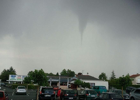 Tornade EF0 à Bénéjacq (Pyrénées Atlantiques) le 25 juin 2014