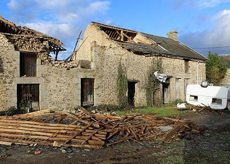 Tornade EF2 à Pré-en-Pail (Mayenne) le 15 décembre 2012