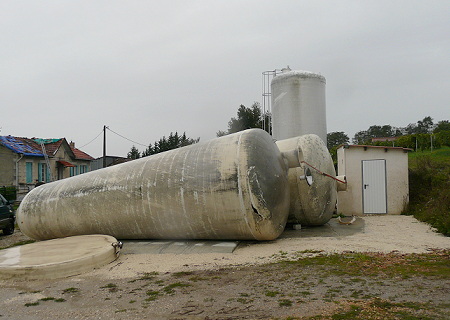 Tornade EF1 à Saint-Bonnet-sur-Gironde (Charente-Maritime) le 13 septembre 2015