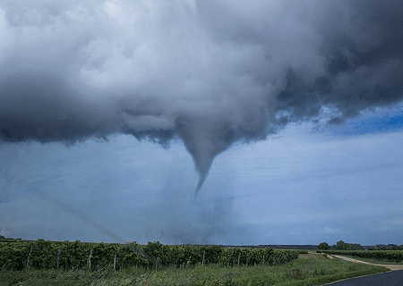 Tornade EF2 à Sonnac (Charente-Maritime) le 16 septembre 2015